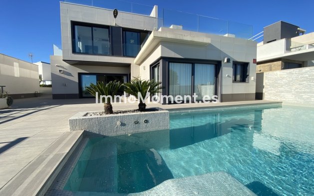 Detached villa - Resale - Orihuela - Dehesa de Campoamor