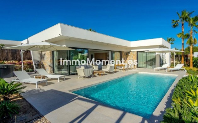 Detached villa - Resale - Orihuela - Las Colinas Golf