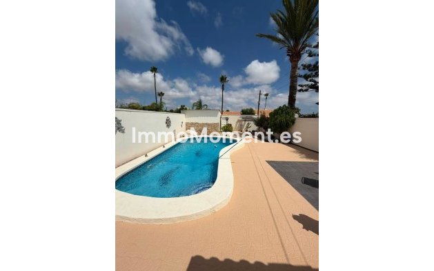 Detached villa - Resale - Orihuela - Lomas de Don Juan