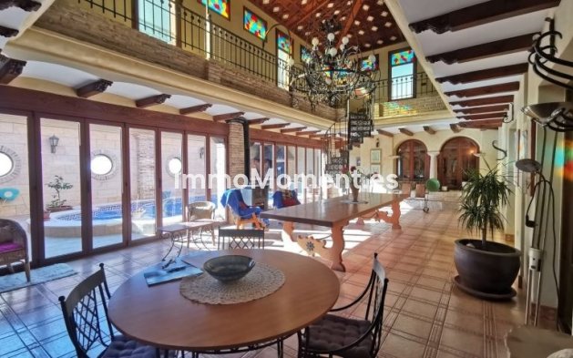 Detached villa - Resale - Orihuela - Orihuela Centro