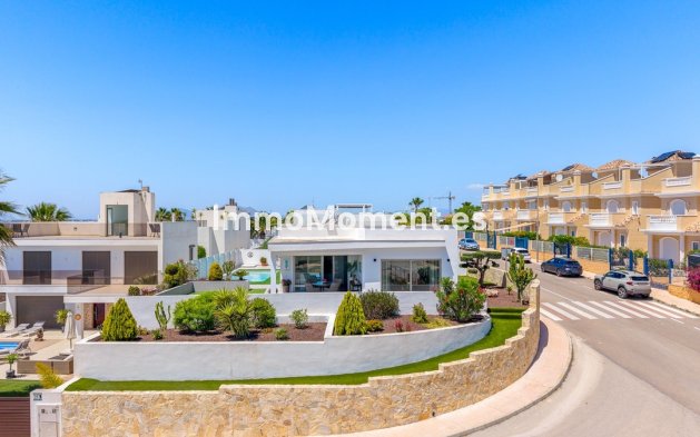 Detached villa - Resale - San Fulgencio - La Marina