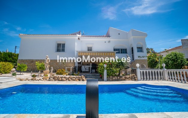Detached villa - Resale - San Fulgencio - La Marina