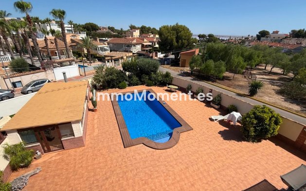Detached villa - Resale - Torrevieja - Torrevieja Centro