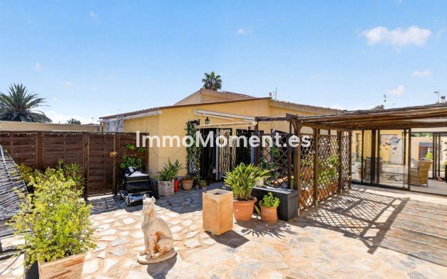 Detached villa - Resale - Torrevieja - Torrevieja Centro
