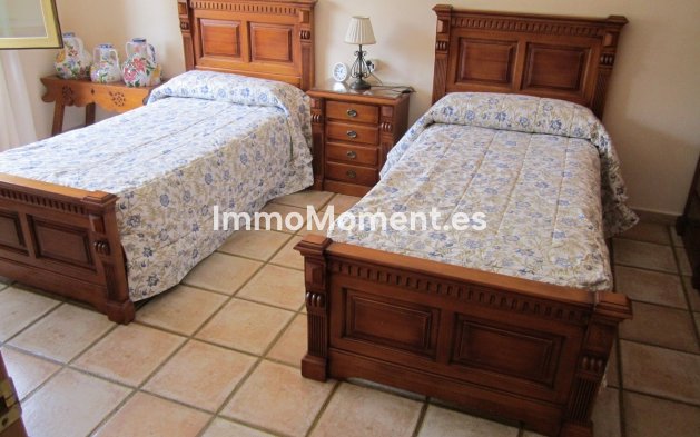 Detached villa - Resale - Yecla - Yecla Centro