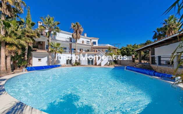 Freistehende Villa - Wiederverkauf - Benalmadena - Benalmadena Centro