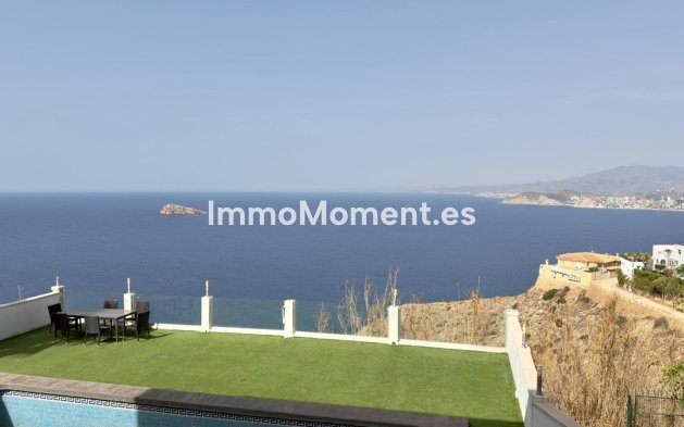 Freistehende Villa - Wiederverkauf - Benidorm - Benidorm Centro