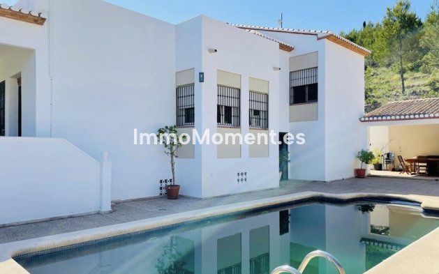 Freistehende Villa - Wiederverkauf - Denia - Denia Centro