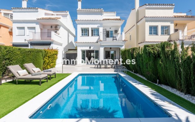 Freistehende Villa - Wiederverkauf - Estepona  - Bel Air
