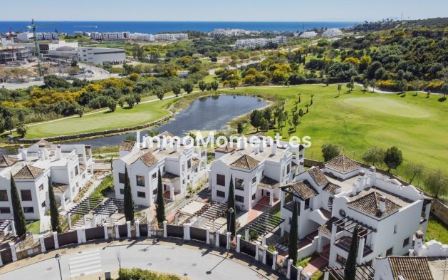 Freistehende Villa - Wiederverkauf - Estepona  - Estepona Centro
