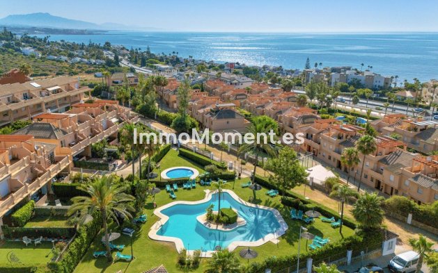 Freistehende Villa - Wiederverkauf - Estepona  - Estepona Centro