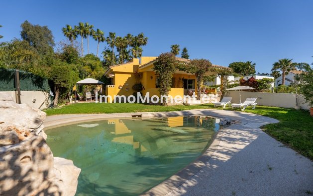 Freistehende Villa - Wiederverkauf - Estepona  - New Golden Mile