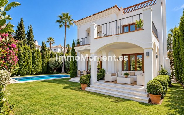 Freistehende Villa - Wiederverkauf - Estepona  - Selwo