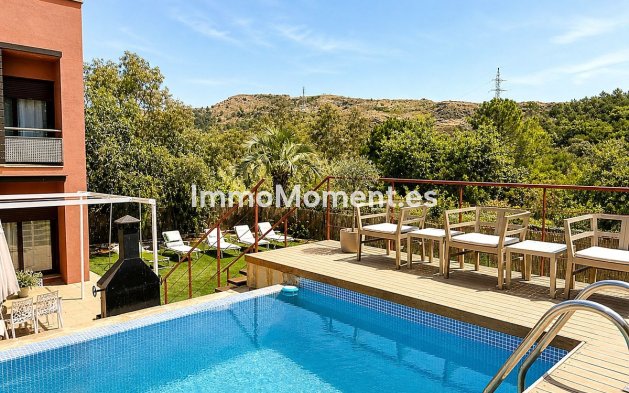 Freistehende Villa - Wiederverkauf - Estepona  - Selwo