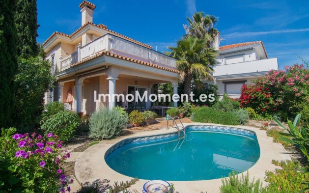 Freistehende Villa - Wiederverkauf - Fuengirola - Fuengirola Centro