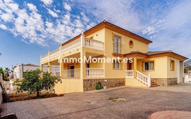 Freistehende Villa - Wiederverkauf - La Nucía - La Nucia Centro