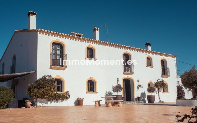 Freistehende Villa - Wiederverkauf - Lorca - Lorca Centro