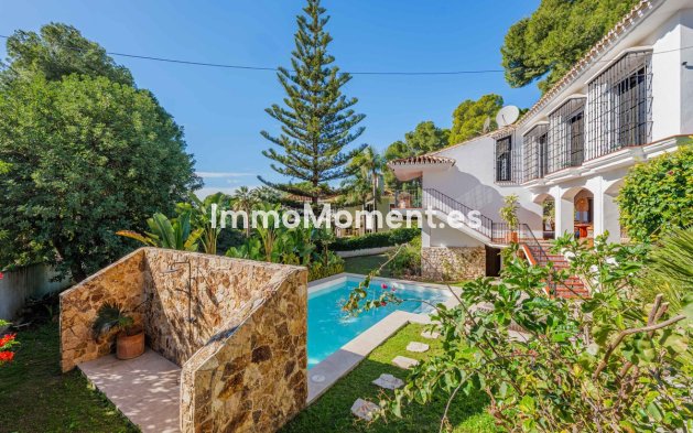 Freistehende Villa - Wiederverkauf - Málaga - Pinares de San Antón
