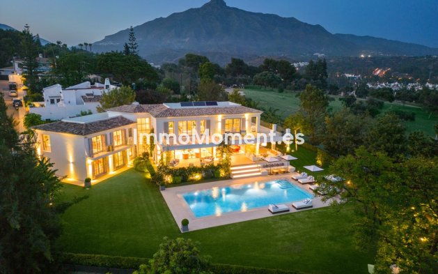 Freistehende Villa - Wiederverkauf - Marbella - Aloha