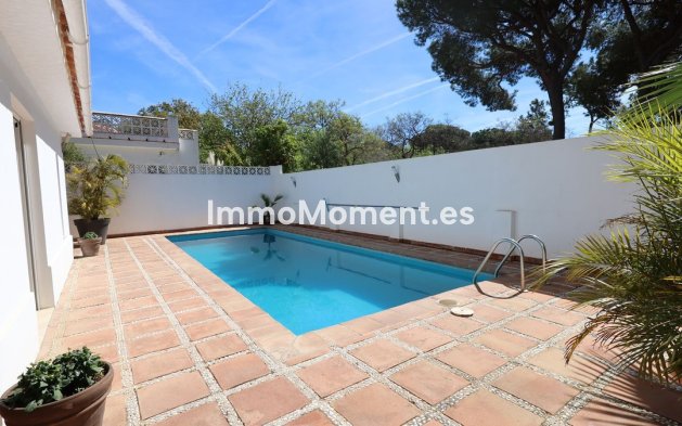 Freistehende Villa - Wiederverkauf - Marbella - El Rosario