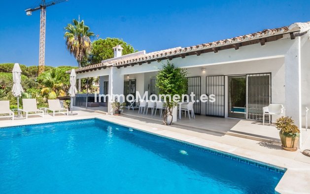 Freistehende Villa - Wiederverkauf - Marbella - Elviria
