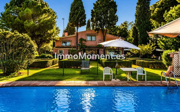 Freistehende Villa - Wiederverkauf - Marbella - Guadalmina Baja