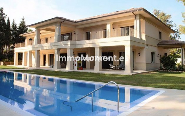 Freistehende Villa - Wiederverkauf - Marbella - Guadalmina Baja