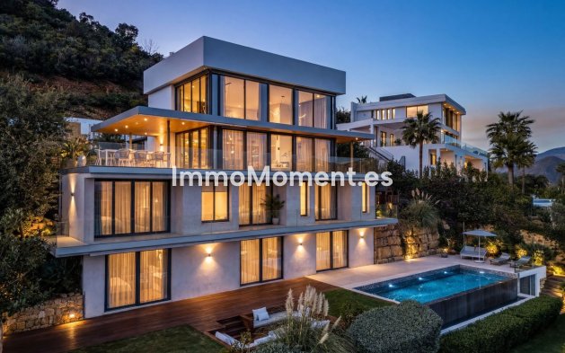 Freistehende Villa - Wiederverkauf - Marbella - La Mairena