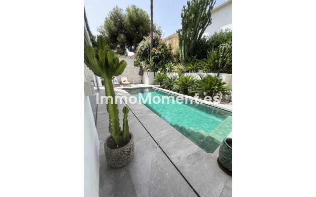 Freistehende Villa - Wiederverkauf - Marbella - Nueva Andalucía