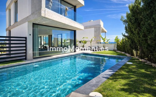 Freistehende Villa - Wiederverkauf - Marbella - Nueva Andalucía
