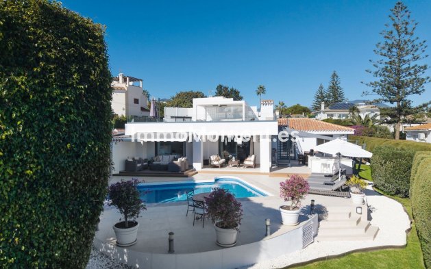 Freistehende Villa - Wiederverkauf - Marbella - Nueva Andalucía