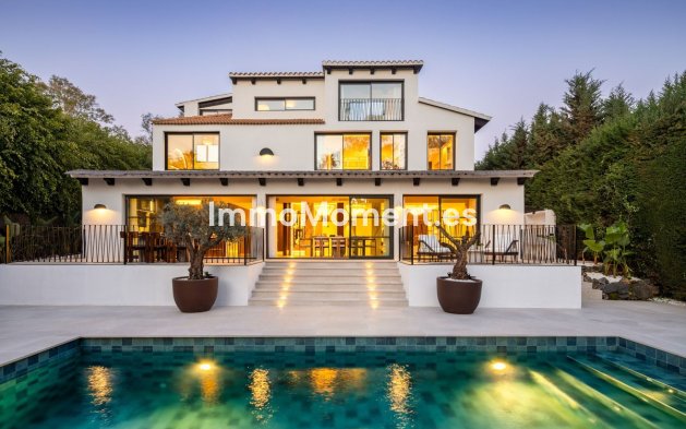 Freistehende Villa - Wiederverkauf - Marbella - Nueva Andalucía