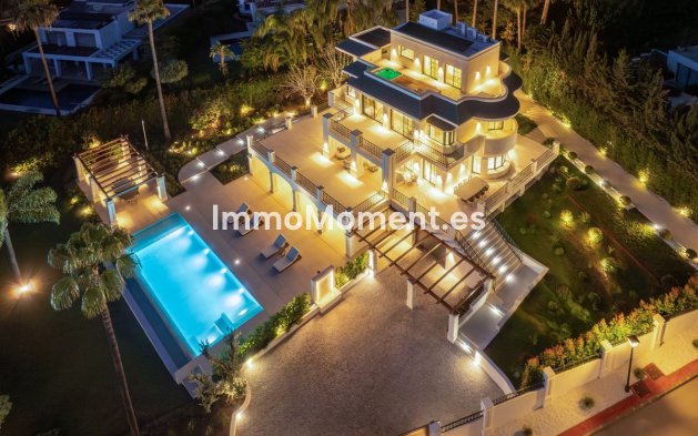 Freistehende Villa - Wiederverkauf - Marbella - Nueva Andalucía