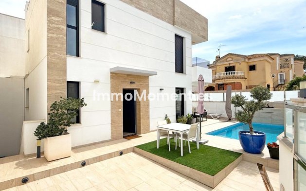 Freistehende Villa - Wiederverkauf - Orihuela Costa - Villamartín