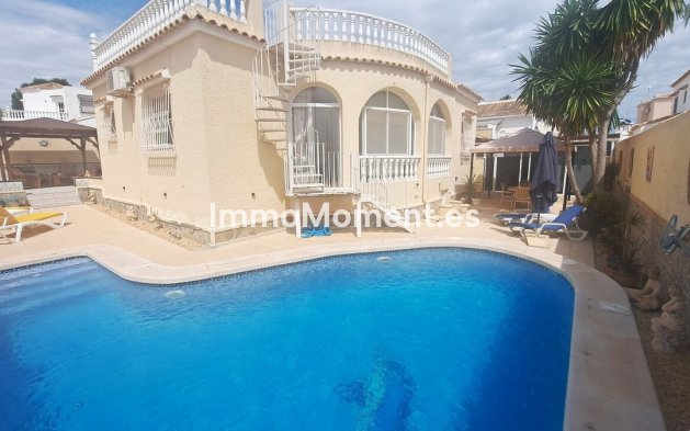 Freistehende Villa - Wiederverkauf - Orihuela Costa - Villamartín