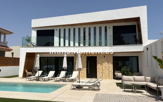 Freistehende Villa - Wiederverkauf - Orihuela - Los Altos