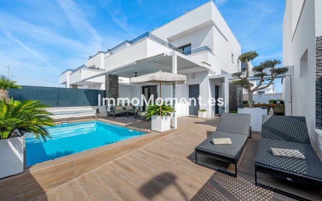 Freistehende Villa - Wiederverkauf - Orihuela - Orihuela Centro