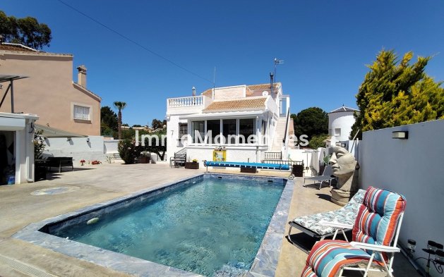 Freistehende Villa - Wiederverkauf - Orihuela - Torremendo