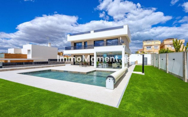 Freistehende Villa - Wiederverkauf - Torrevieja - Torrevieja Centro
