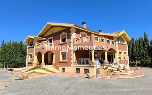 Freistehende Villa - Wiederverkauf - Yecla - Yecla Centro