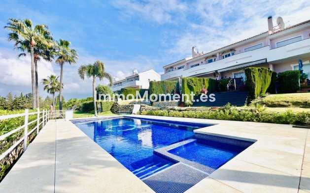 Geschakelde woning - Bestaande woning - Estepona  - Estepona Centro