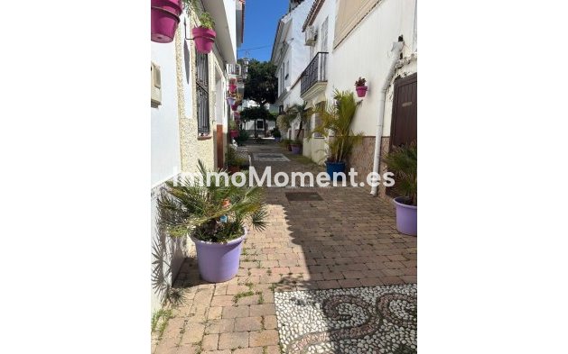 Geschakelde woning - Bestaande woning - Estepona  - Estepona Centro
