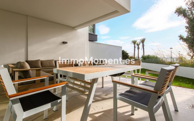 Geschakelde woning - Bestaande woning - Estepona  - Estepona Centro
