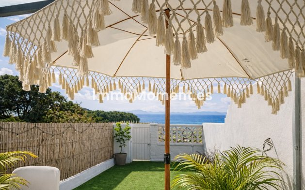 Geschakelde woning - Bestaande woning - Estepona  - Estepona Centro