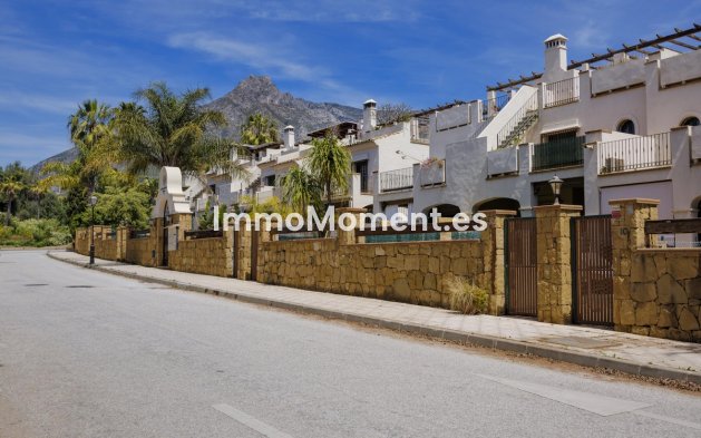 Geschakelde woning - Bestaande woning - Marbella - Nagüeles