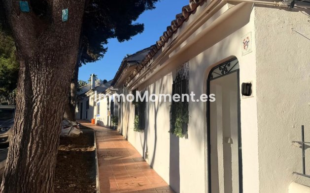 Geschakelde woning - Bestaande woning - Marbella - Nueva Andalucía