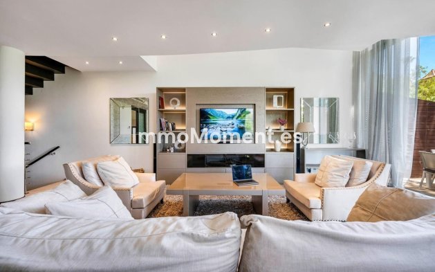 Geschakelde woning - Bestaande woning - Marbella - Sierra Blanca