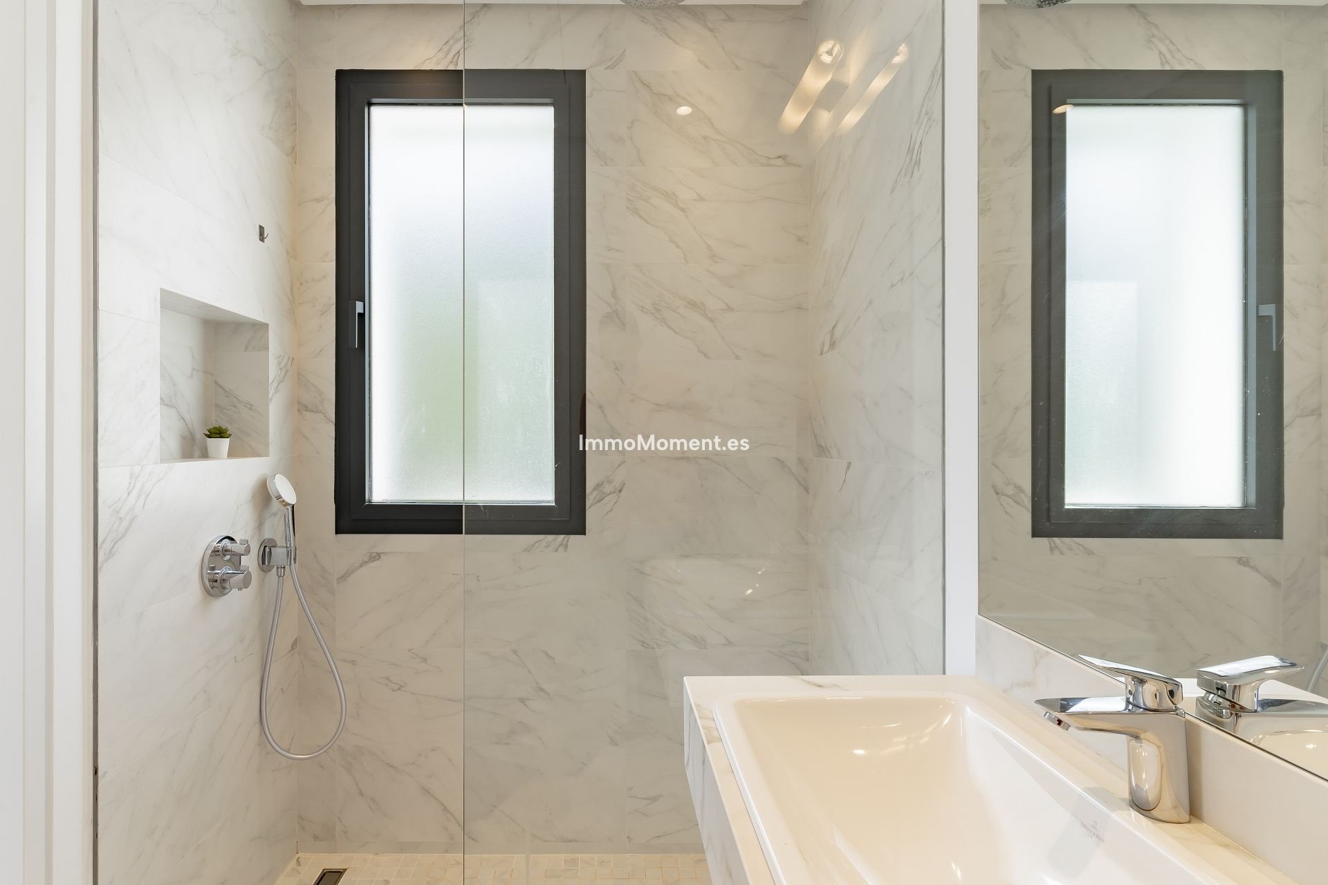 Kurzzeitvermietung - Freistehende Villa - Benahavís