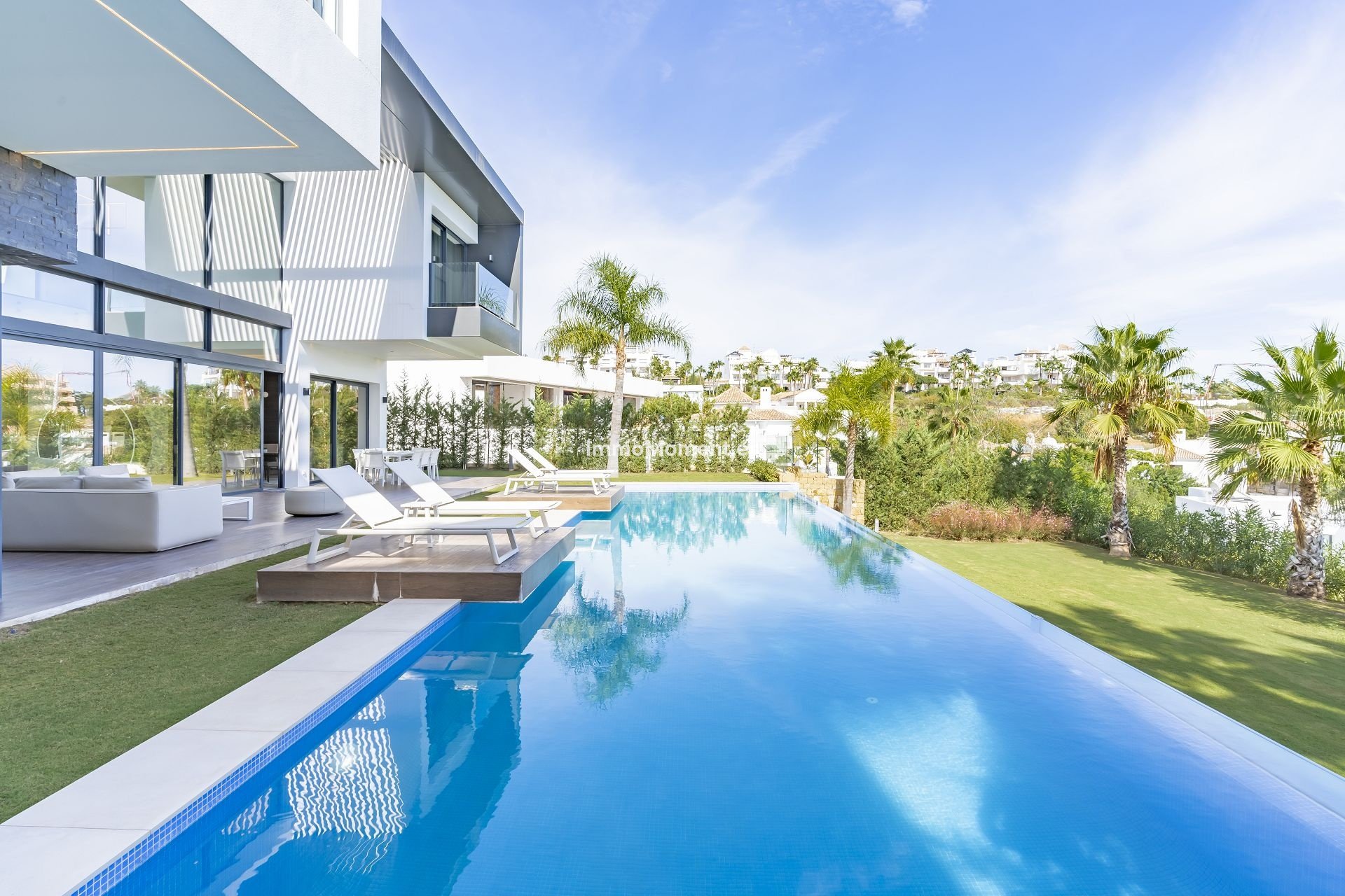 Kurzzeitvermietung - Freistehende Villa - Benahavís