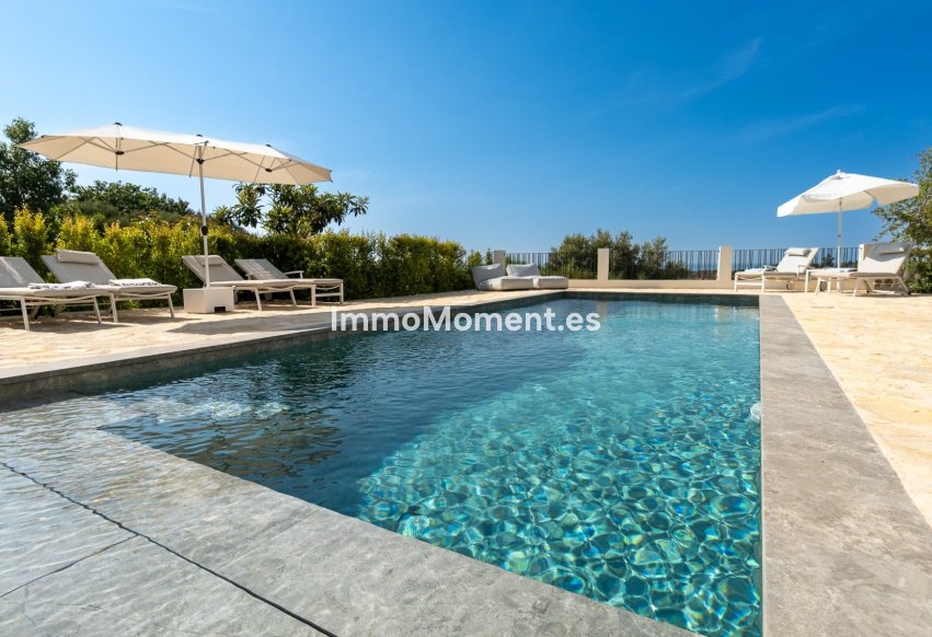Kurzzeitvermietung - Freistehende Villa - Estepona  - El Padron